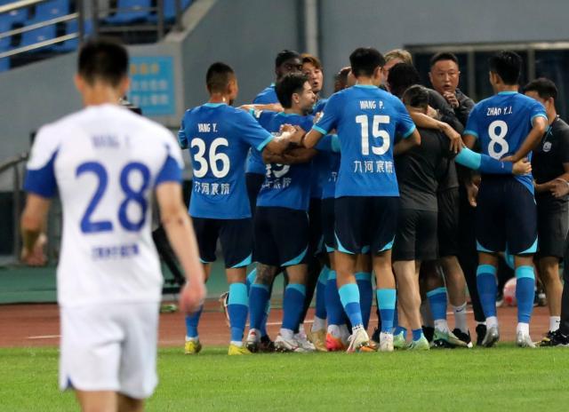 沧州偿还债务释放积极信号 等待足协做最后的裁决